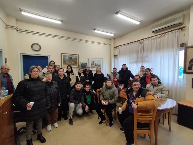 IMG b8a442abb55ffe6f736779082d602fa6 V