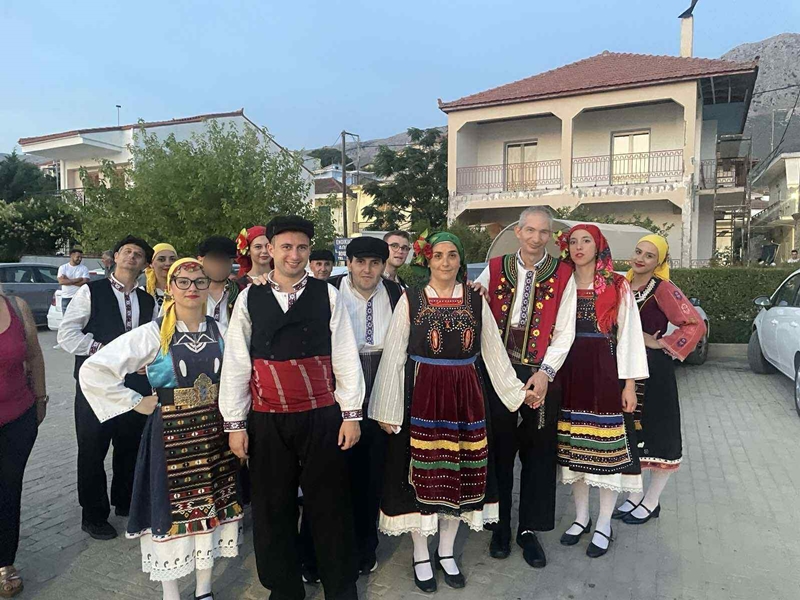 imageedit 1 9812023001