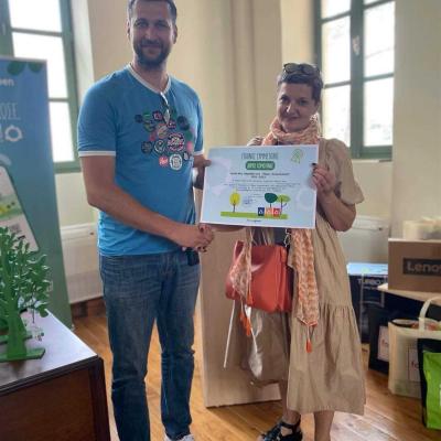  4 20220527 1086588170